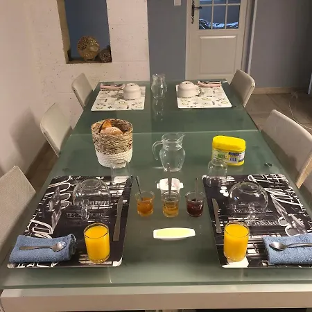 Frühstückspension Volumineuse Du Rucher Natur'aile Montagnac (Herault)